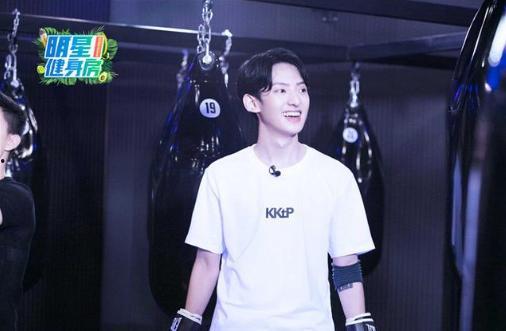 明星健身房爆料视频播放,独家爆料视频带你领略健身明星真实日常